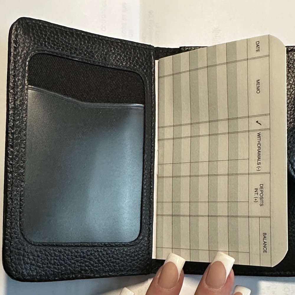 Black Key Wallet Case - Picture 4 of 4